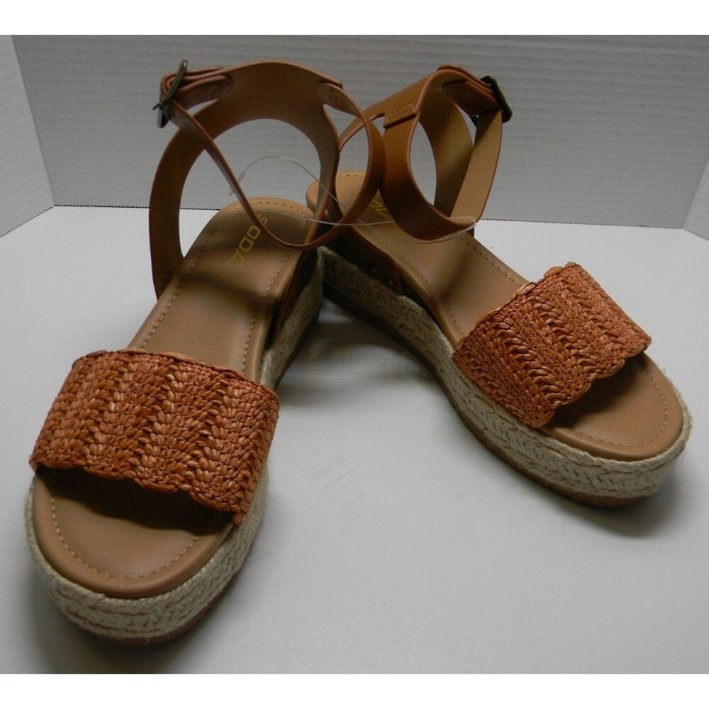 Soda Platform Sandal with Ankle Straps Buckle Raffia Wedge Sz 8.5 NWOT